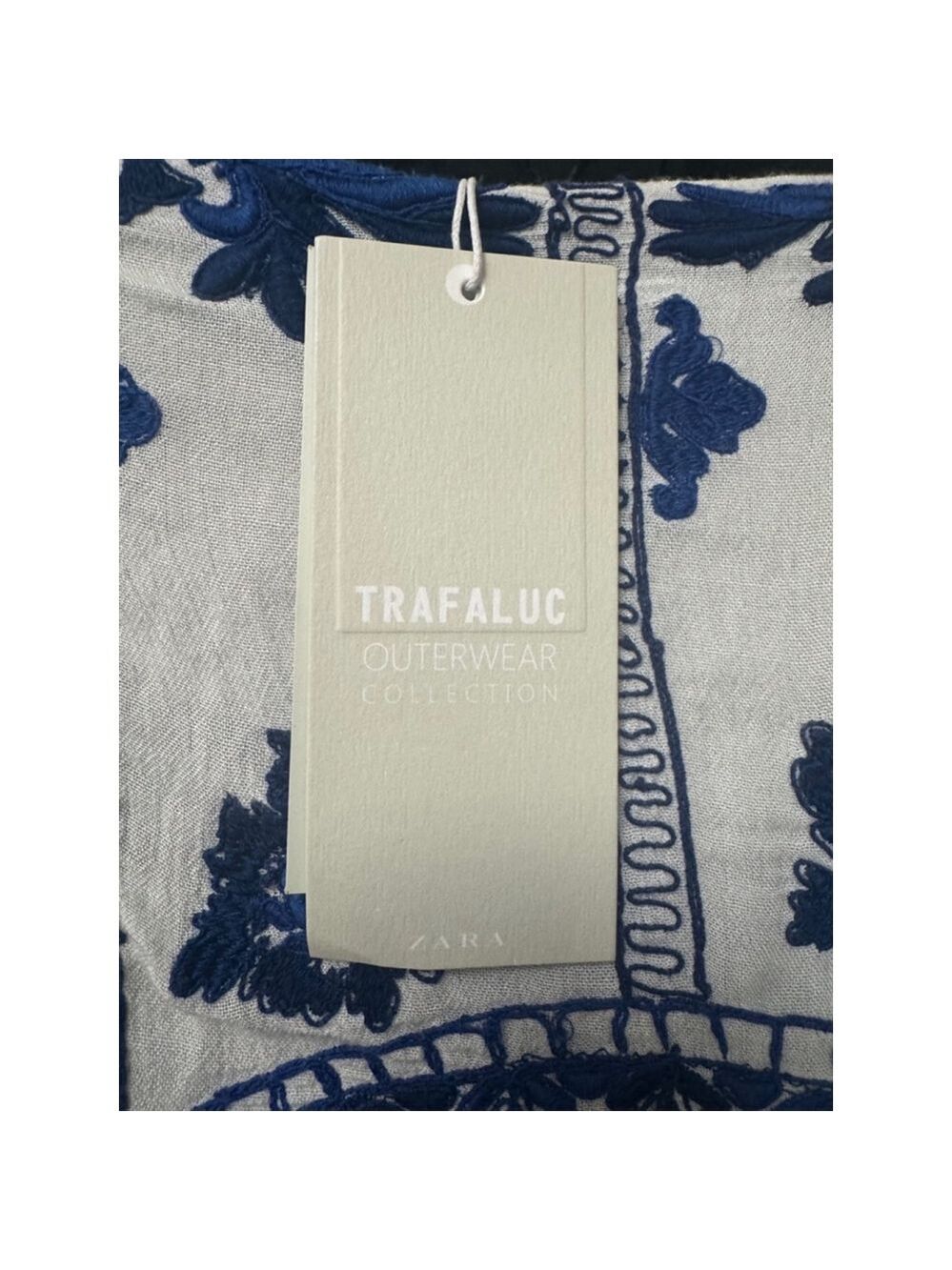 NEW Zara Trafaluc Embroidered Smocked Cardigan Size Medium White and Blue Flawed - Picture 14 of 16